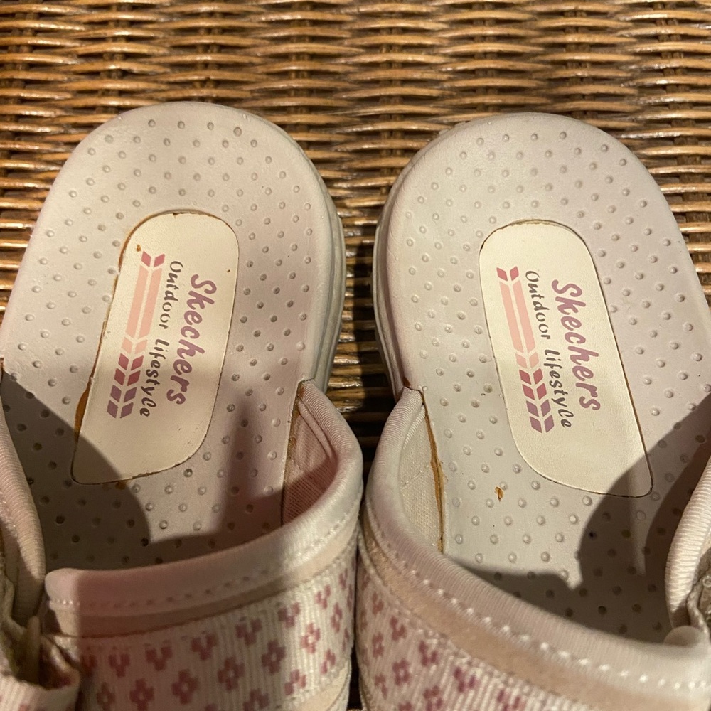 Skechers Women's Light Beige Sandals - Picture 3 of 8